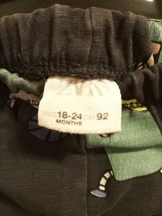 3 pantalonași pt.fete(18-24 luni-92 cm)-2- Socute și 1-Zara(