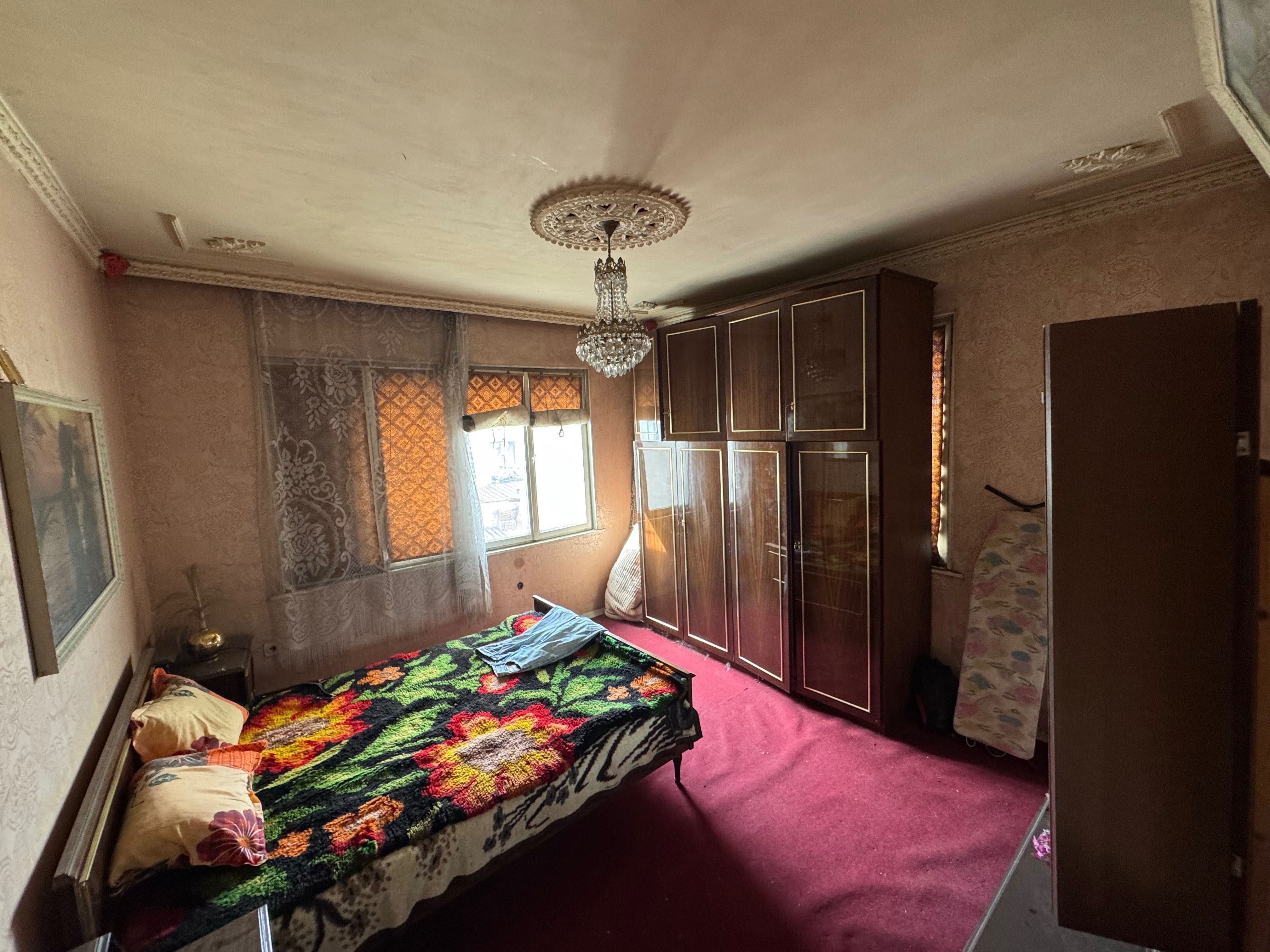 Продавам етаж от къща Димитровград
