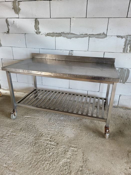 Vand masa din inox pentru brutarie