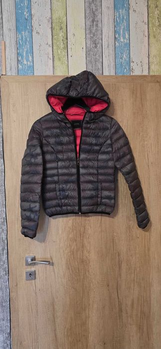 Guess S-дамско яке пълнеж пух