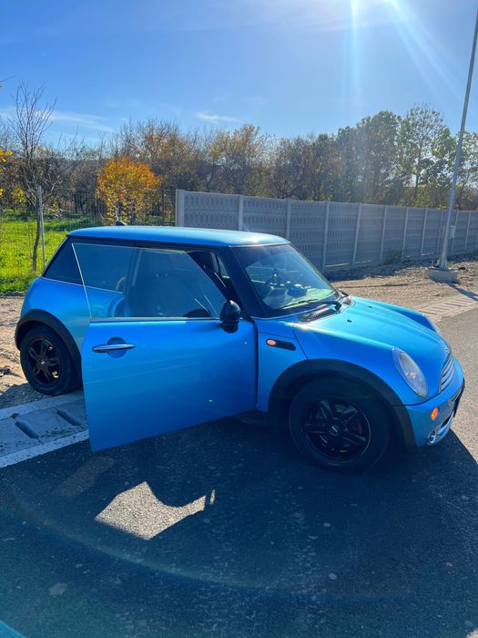 Mini Cooper 1.6 Blue