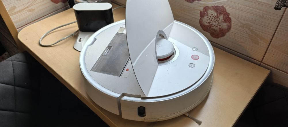 Aspirator Robot Xiaomi Mi Roborock 2 S50 Wifi - Autonomie 180 min