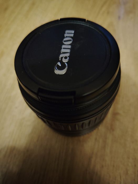 Фотоаппарат Soni, объектив Canon 18-