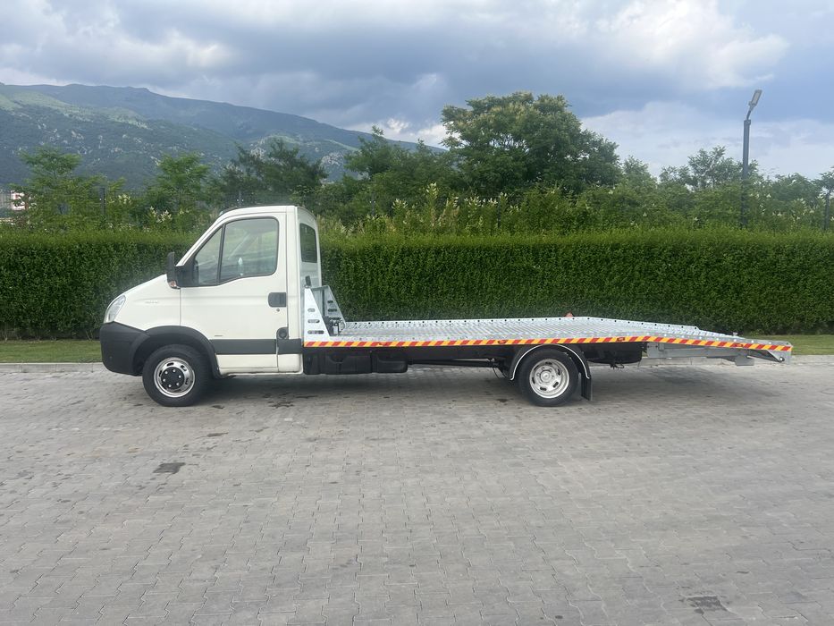 Пътна помощ Iveco daily 35c15 3.0 верига двойна гума 5.10м