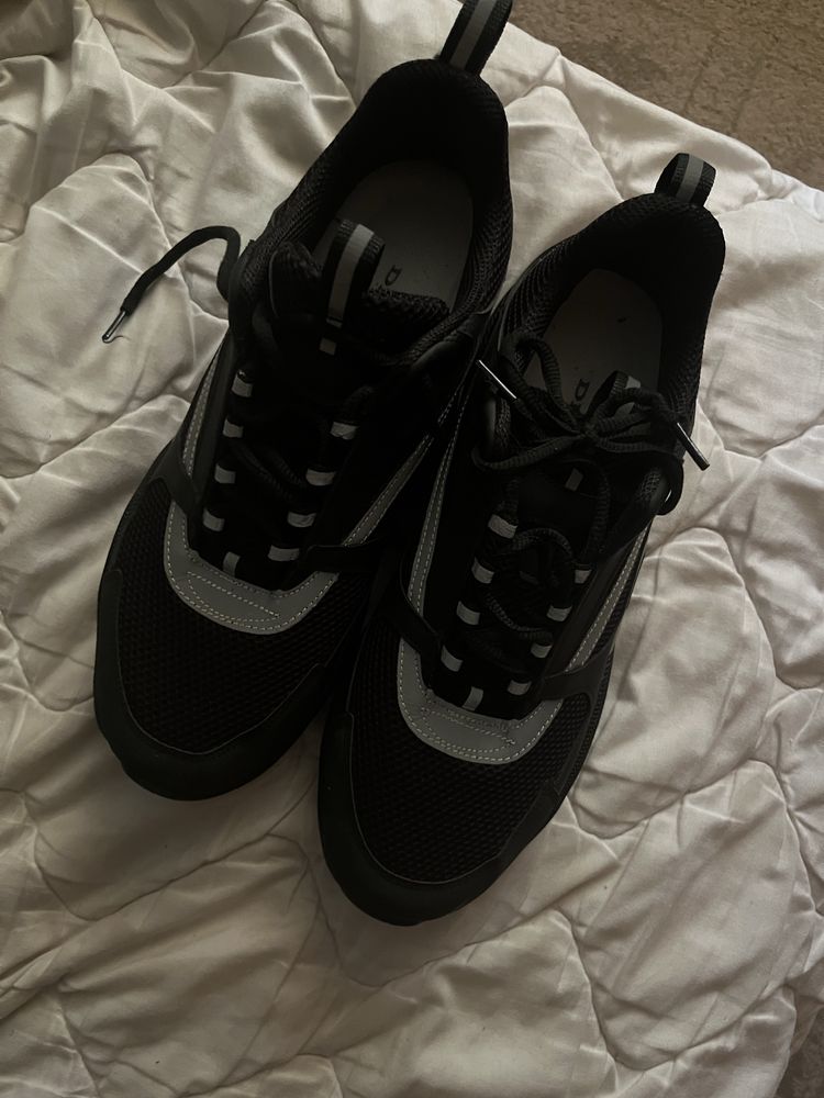 Dior b22 reflective