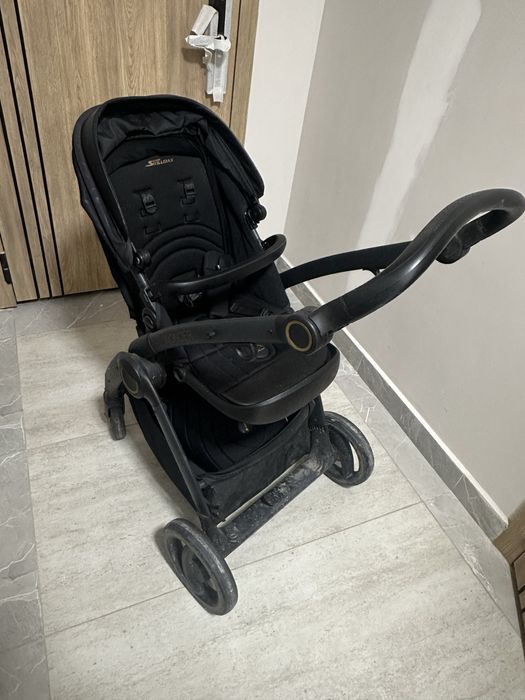 Срочно продам детскую коляску 2в1