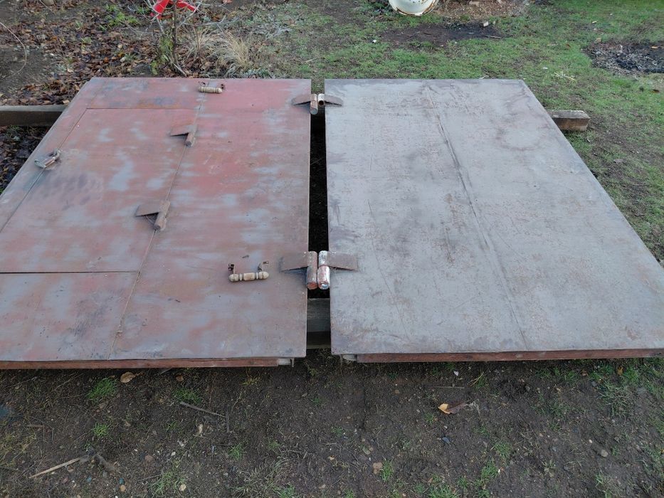 Ворота на гараж металические