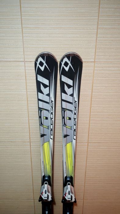 Schiuri volkl racetiger sc 158cm -clapari ski