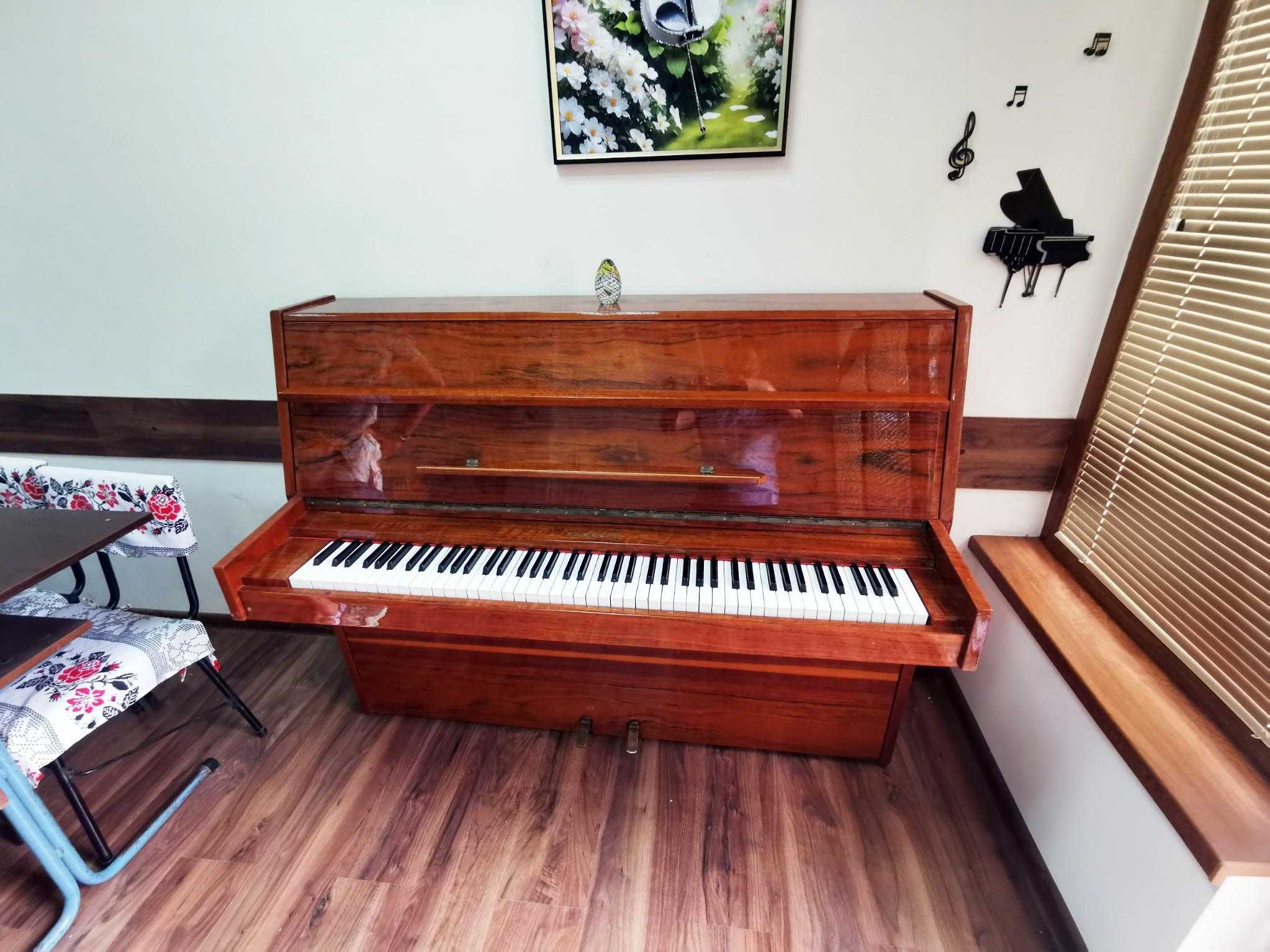 Продава се пиано Рига