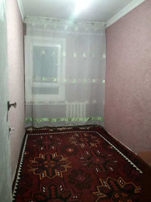 Zudlik bilan 3 xonali uy sotiladi Qoraqamish 2/4  19B da  uy sotiladi