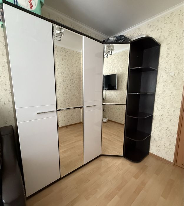 Продам спальный гарнитур