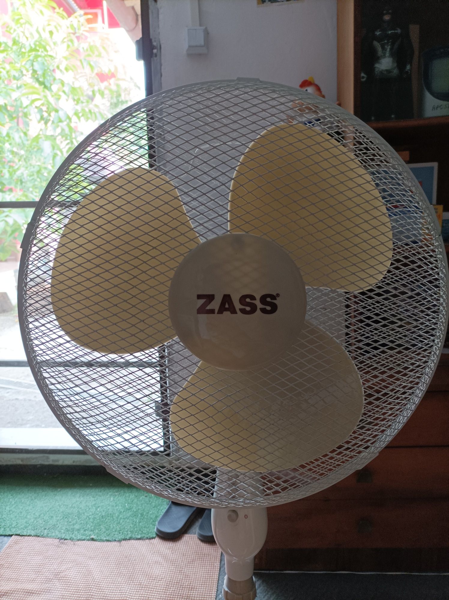 Vând ventilator ZASS