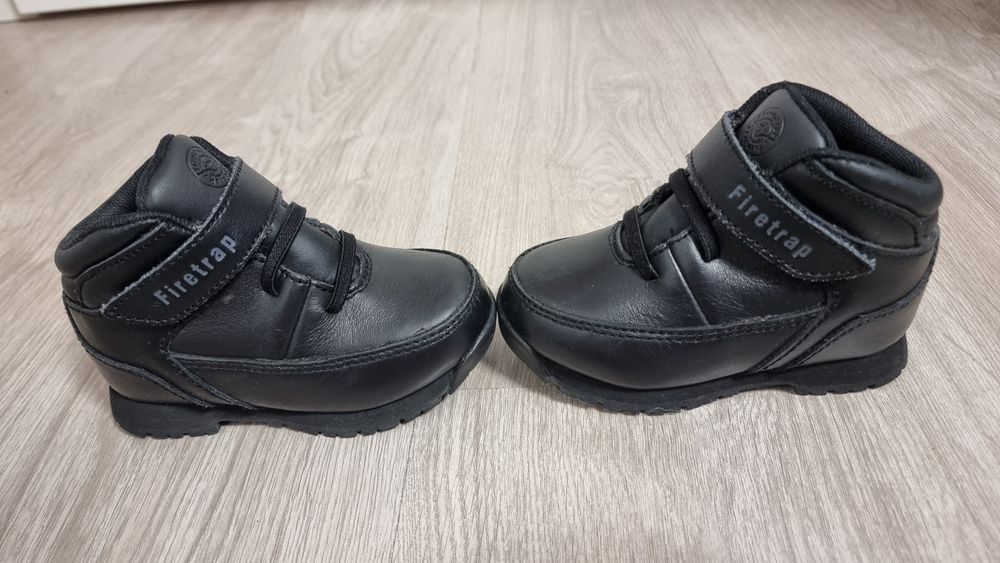 Ghete piele Firetrap