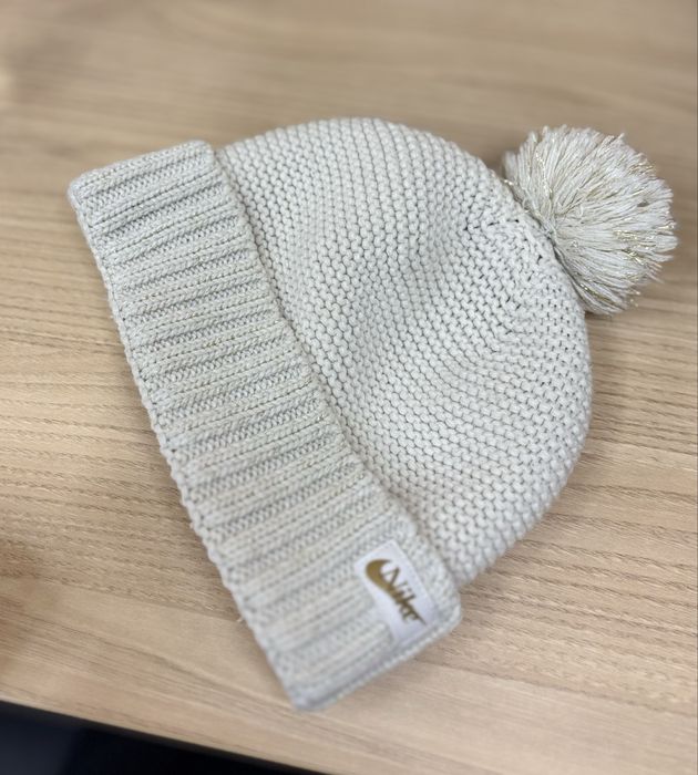 Дамска шапка Nike