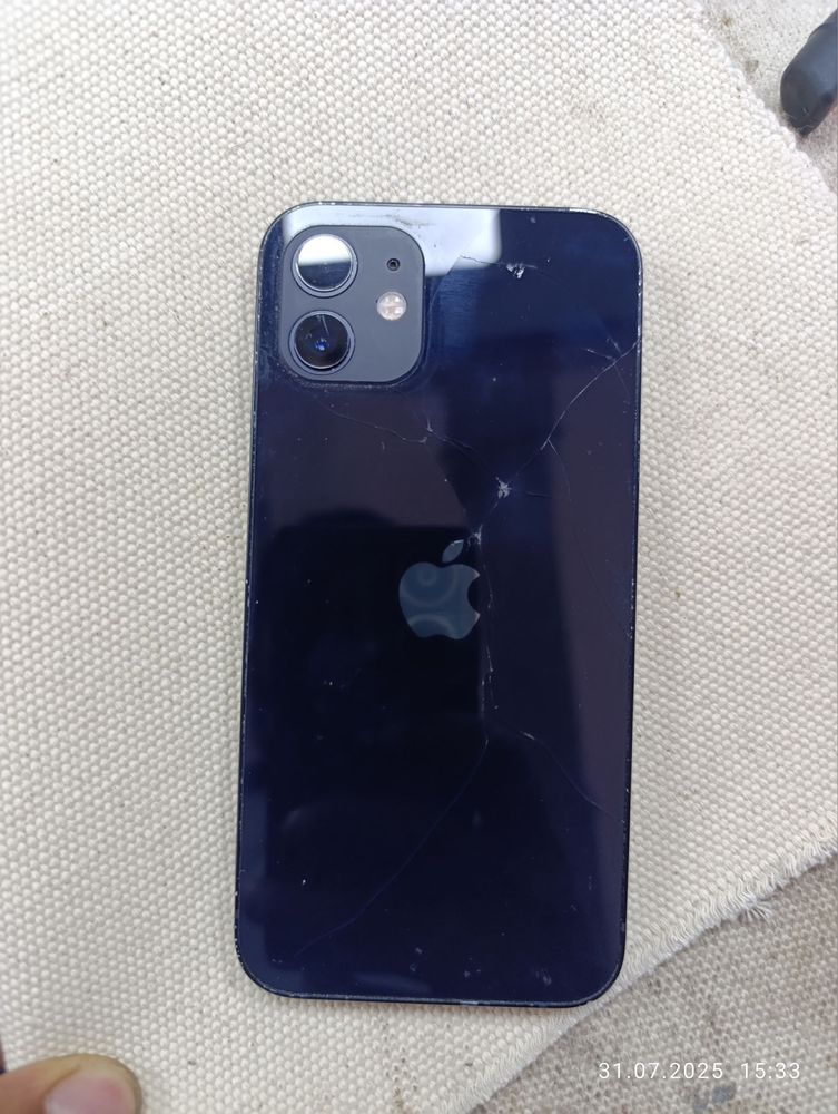 Iphone 12 yaxshi holatda