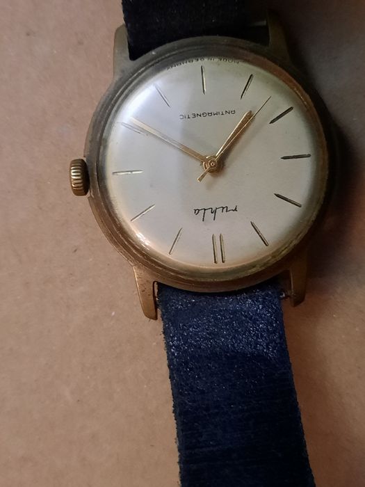 Ceasuri de mana de la 150 lei