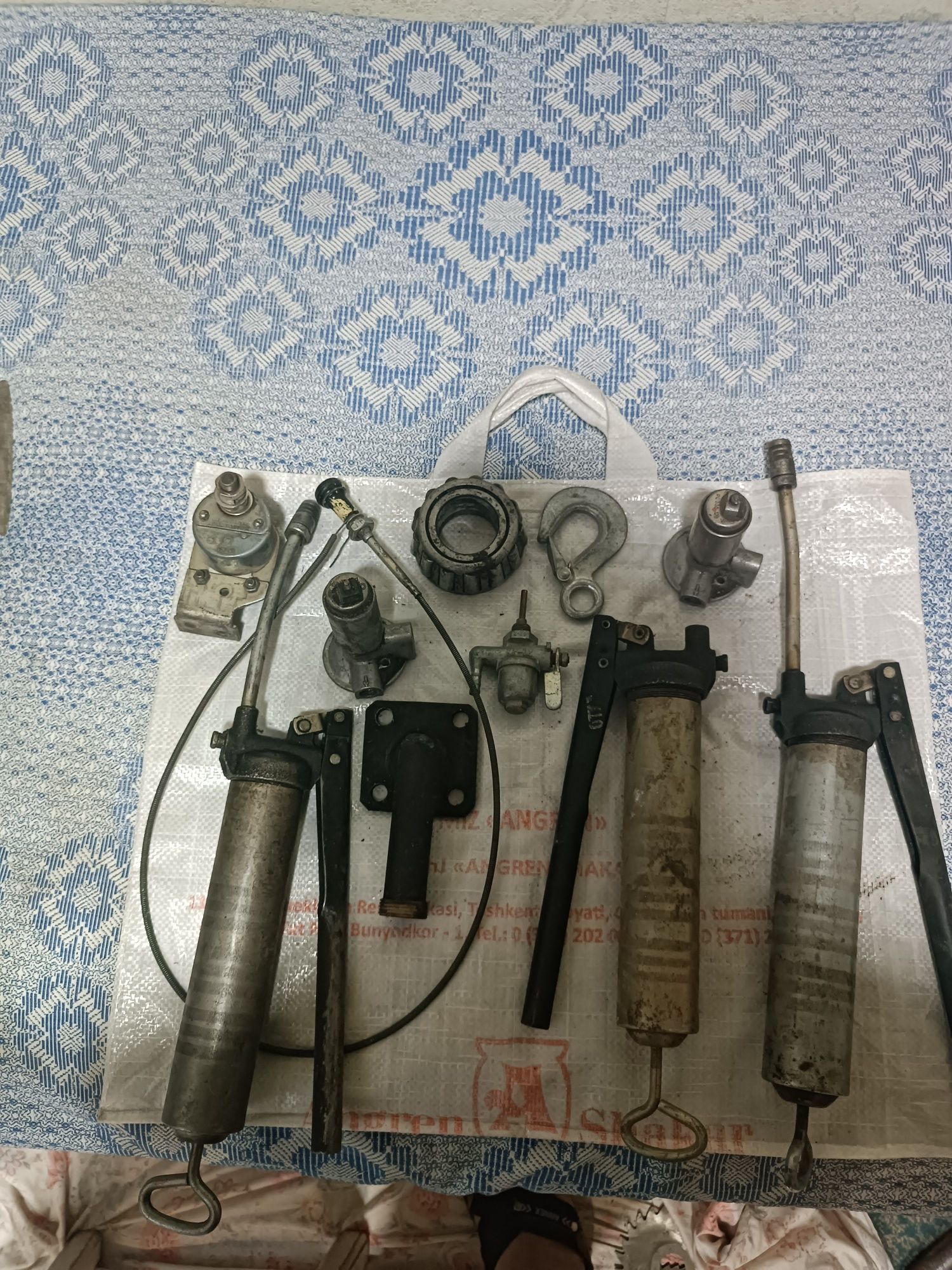 Запчасти для машины