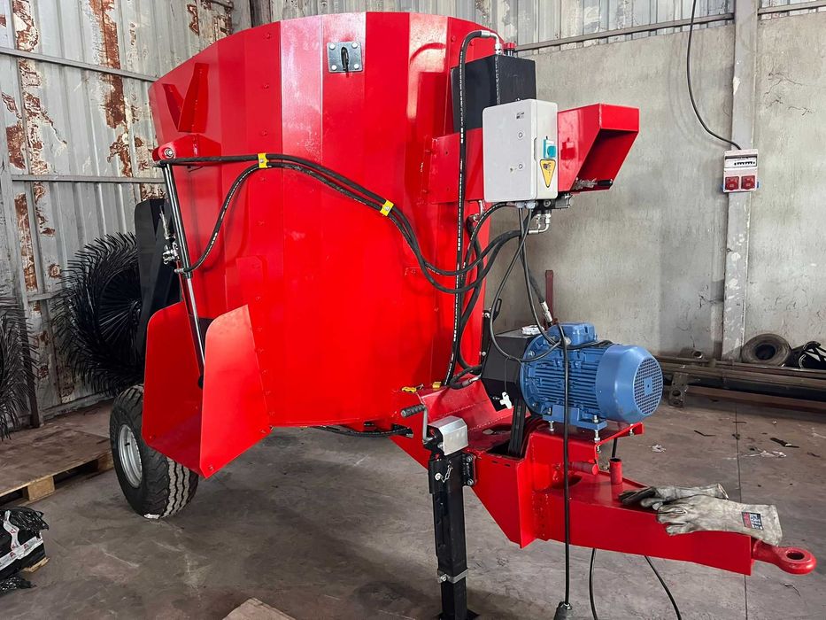 Mixer furaje Remorca tehnologica 3.5 m3