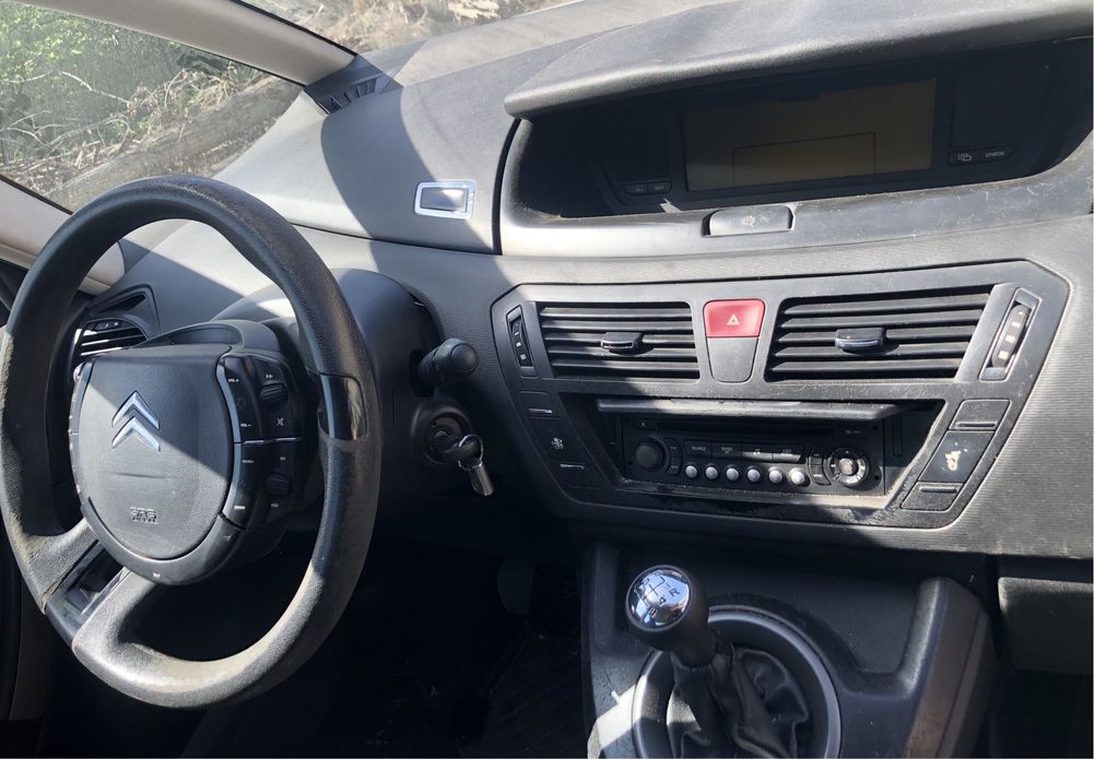 Citroen c4 picasso 1.8 i на части