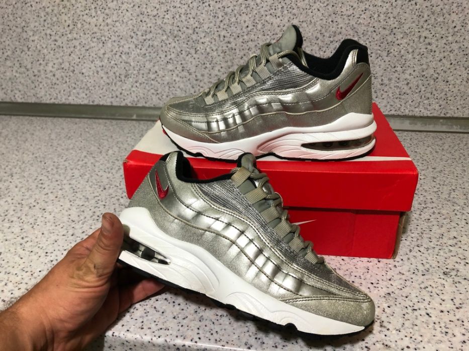 ОРИГИНАЛНИ *** Nike Air Max 95 QS GS 'Metallic Silver Bullet' Red