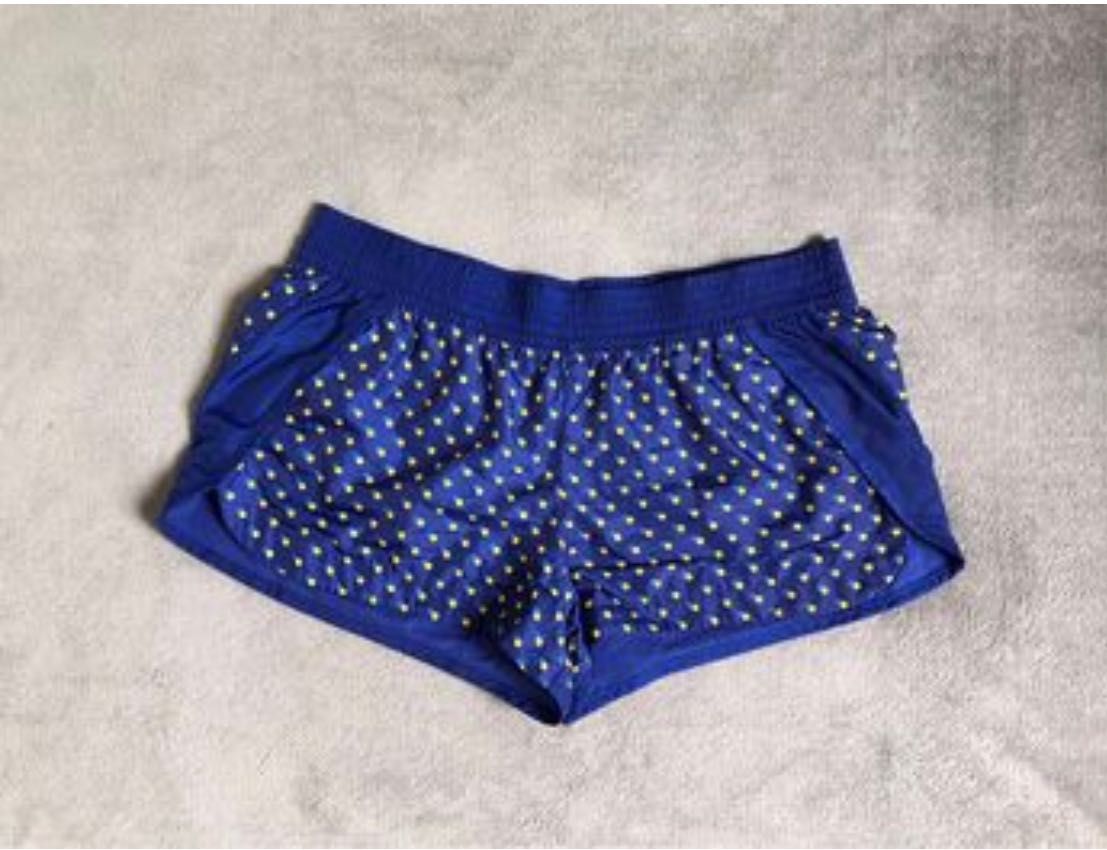 Nike pantaloni scurți dama