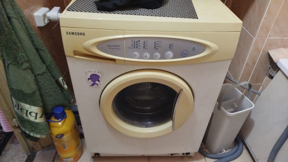 Продам стиралку       автомат