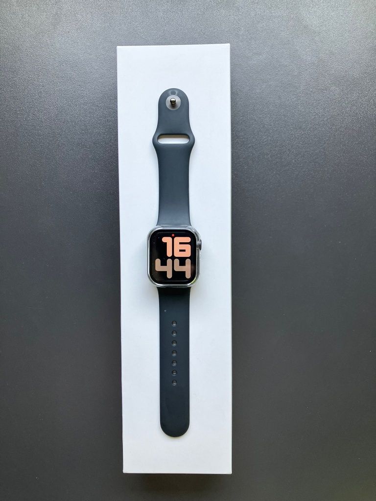 Apple watch SE 40mm space gray