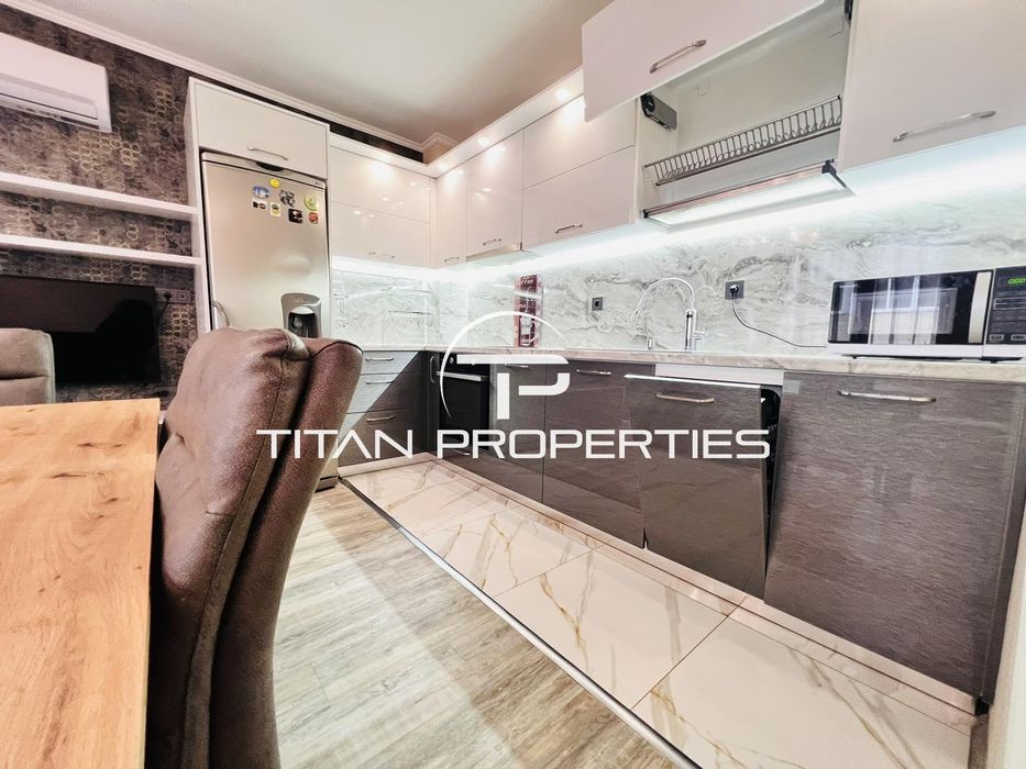 Дава се под наем Тристаен апартамент в Бургас, Изгрев - 87 кв.м за 612 € - Снимка #3