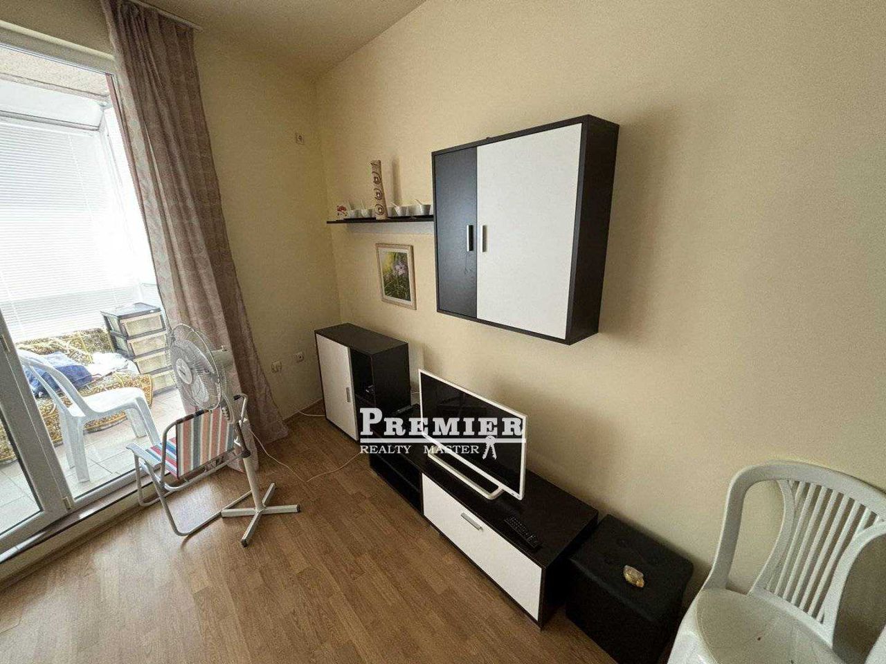 Продава се Едностаен апартамент в Поморие - 52 кв.м за 1154 €/кв.м - Снимка #13