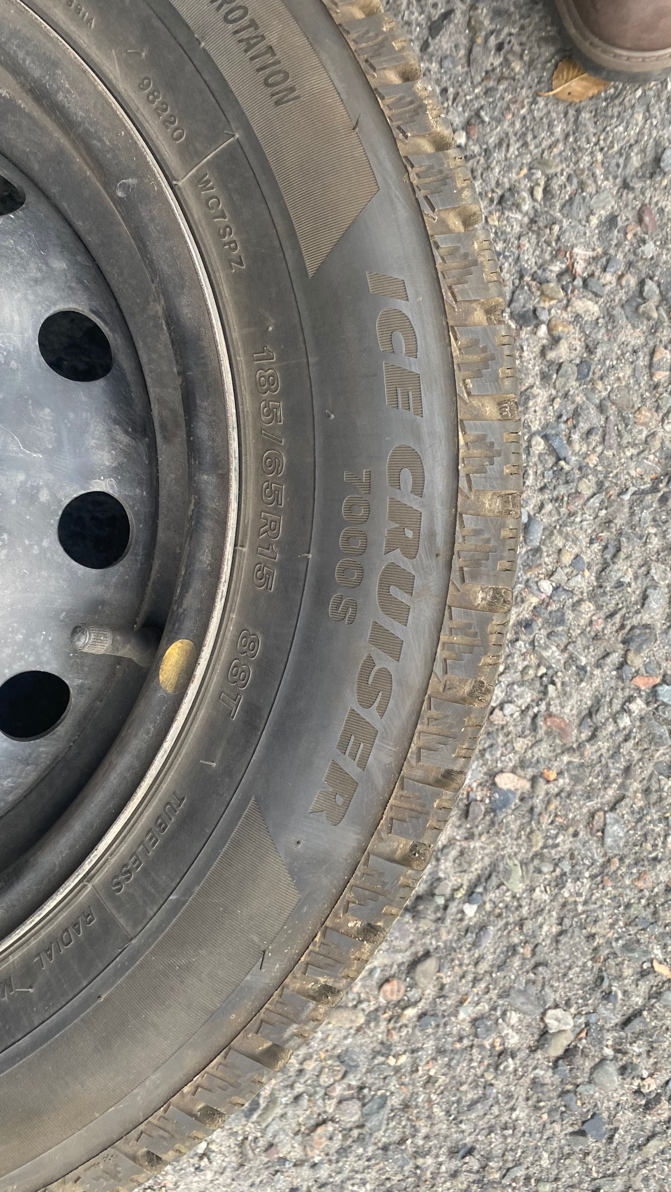 Bridgestone Ice Cruiser 7000 S 185/65/15