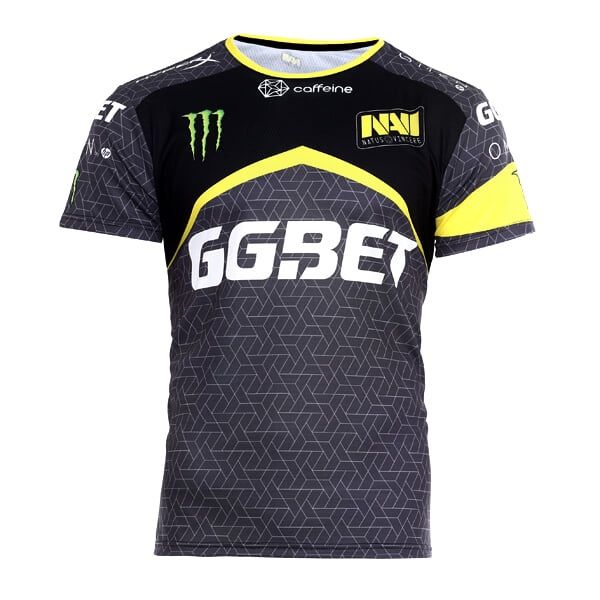 Продам футболку команды Navi (нави) по Cs Go, с автографами