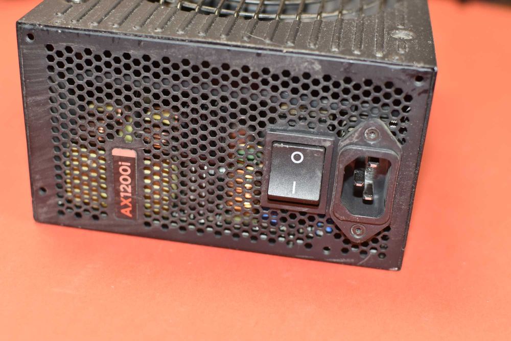 AX1200i ATX Power Supply  1200 Watt 80 PLUS PLATINUM Fully-Modular PSU