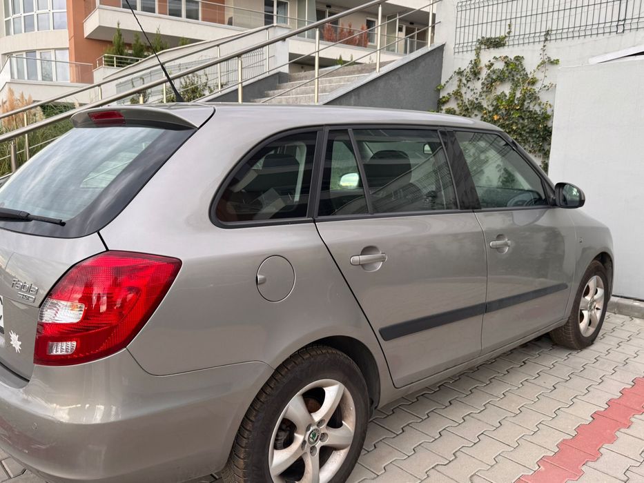 Skoda Fabia TSI 2011 Benzina