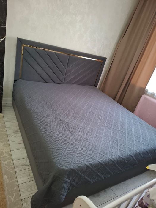 Кровать состояние как новый продается потому что продаём дом