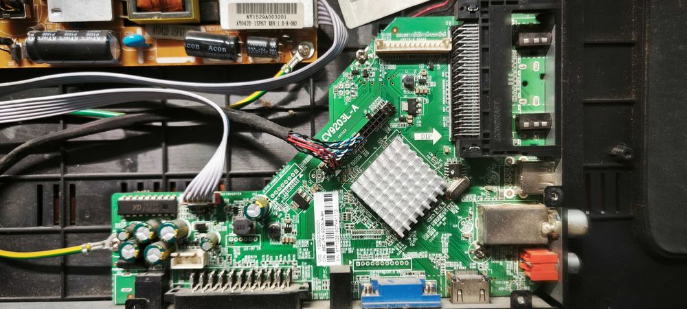 Dezmembrez TV JTC SmartTech - placa de baza, Backlight, sursa, speaker