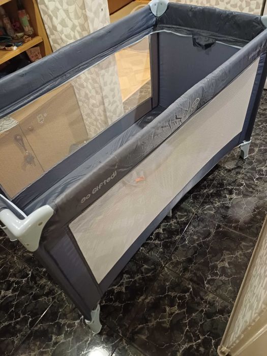 Бебшка кошара  - сгъваема с мемори матрак