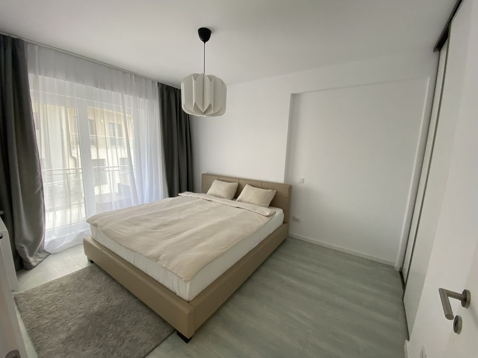 Inchiriez apartament 3 camere cu loc de parcare in Otopeni