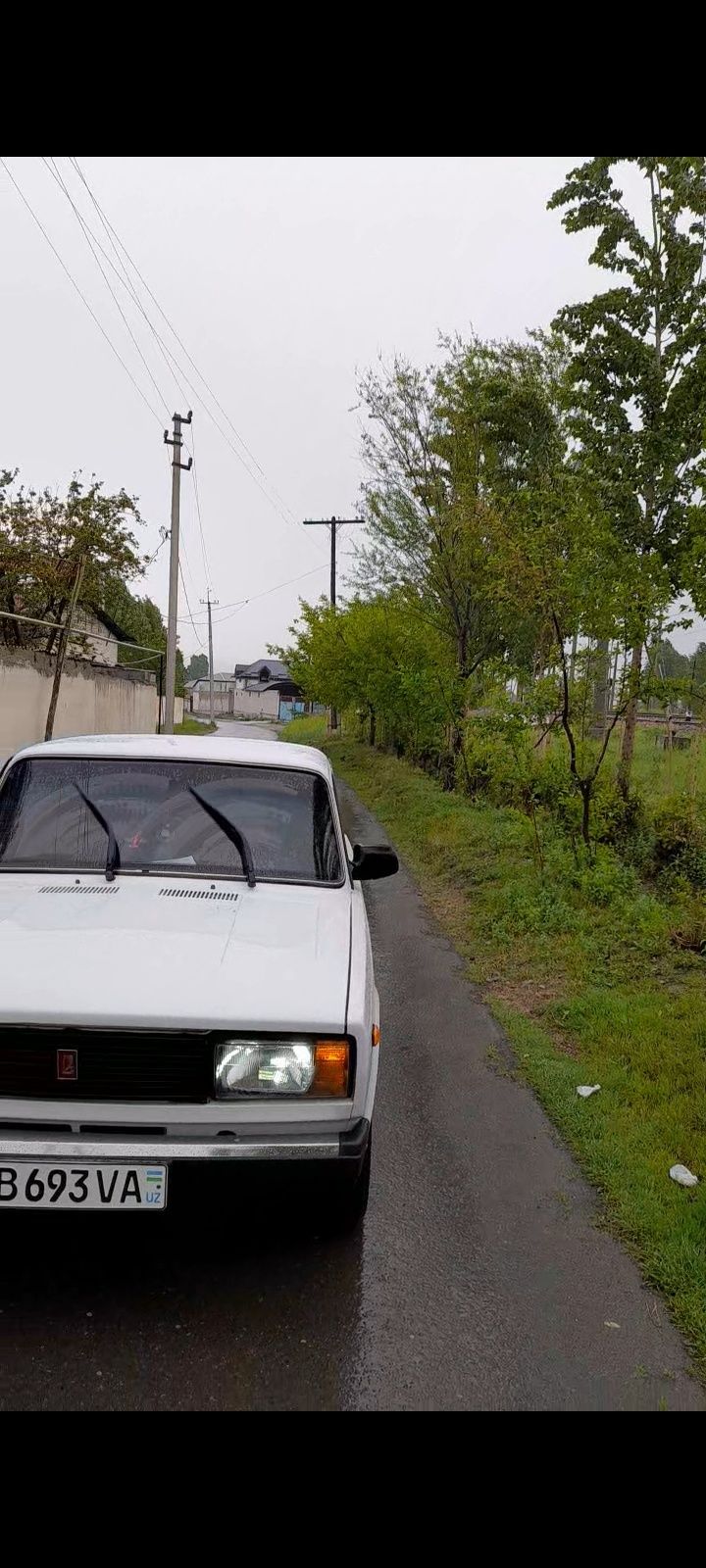 Vaz 2105 sotiladi