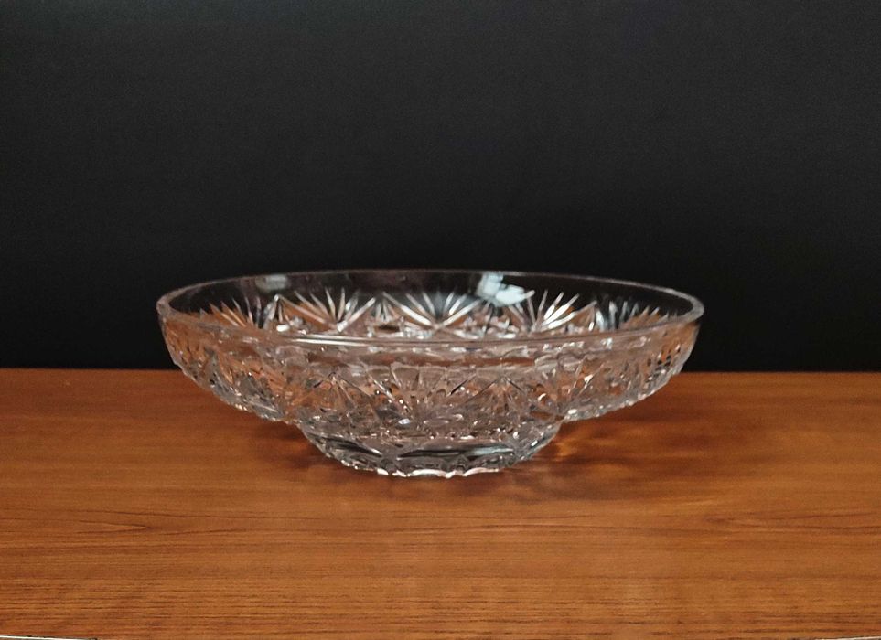 Много масивна кристална фруктиера с удебелена основа