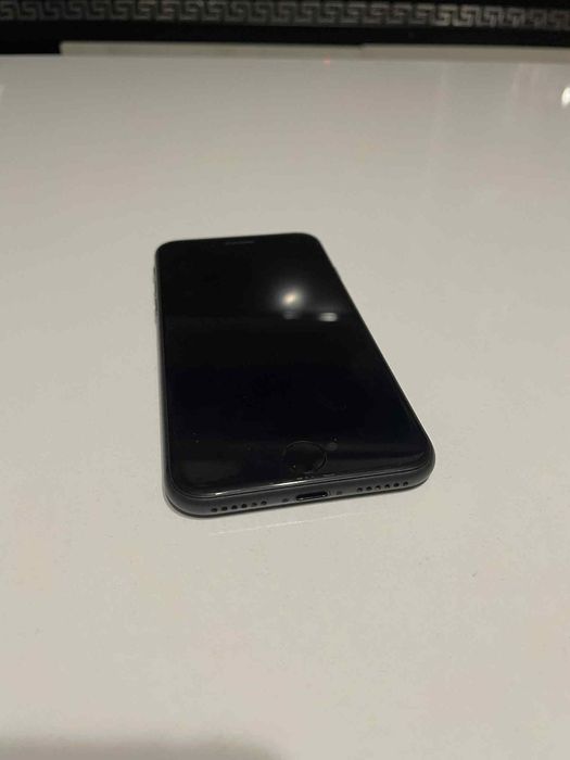 Iphone 8 64 GB Като нов