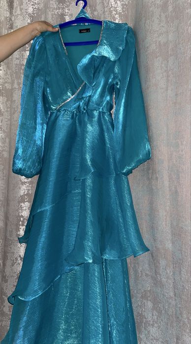 Вечерние платье на корпоратив