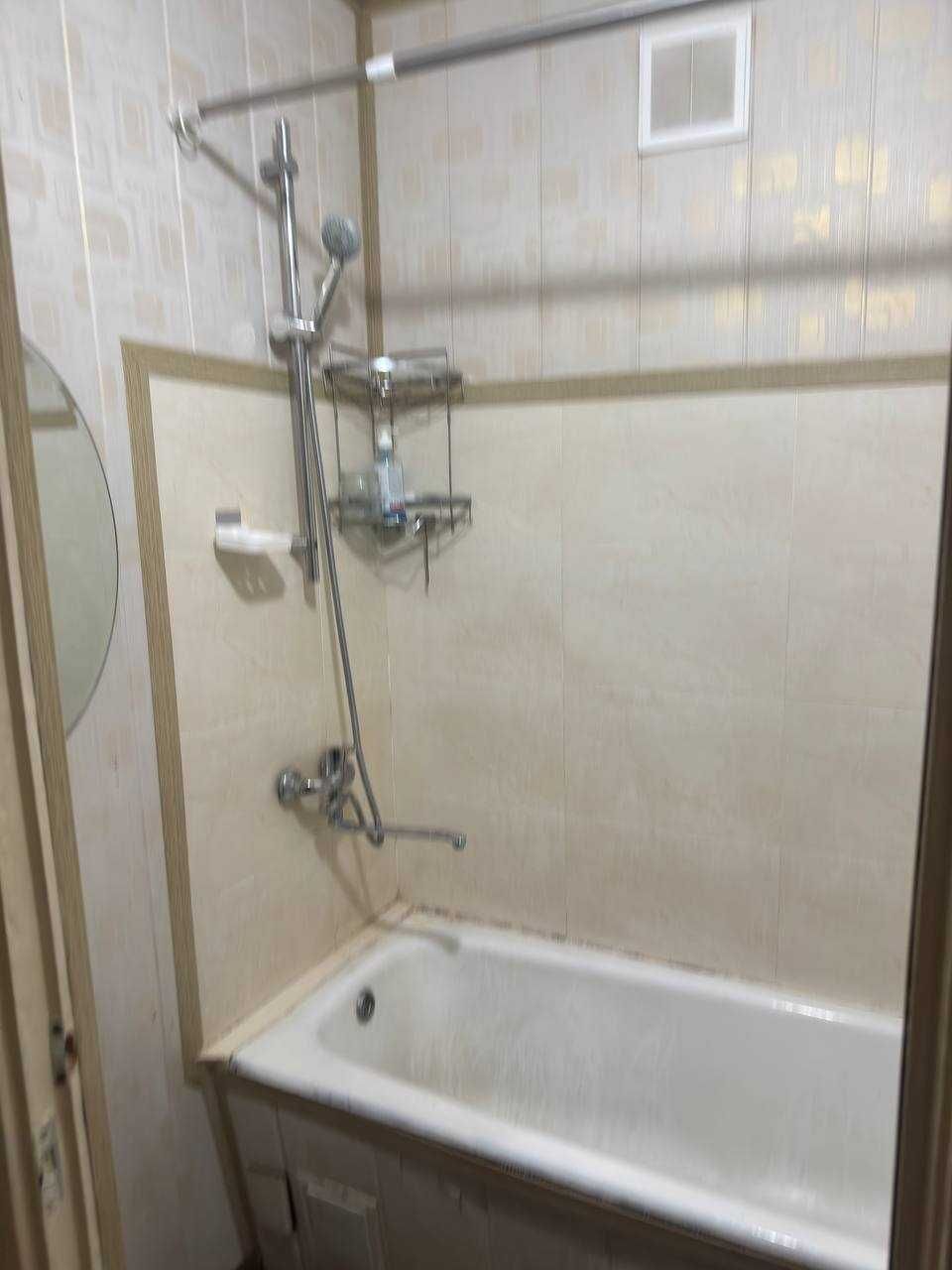 Cрочно продаю квартиру в Юнусабад-7 квартал 2 этаж (157)