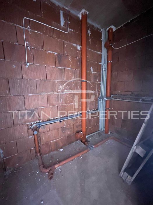 Продава се Двустаен апартамент в Пловдив, Остромила - 73 кв.м за 1103 €/кв.м - Снимка #3