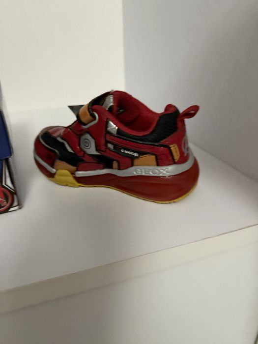 Adidasi piele Geox noi