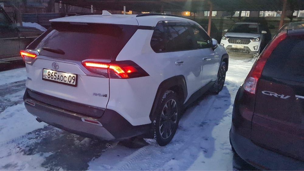 Продам Toyota RAV 4