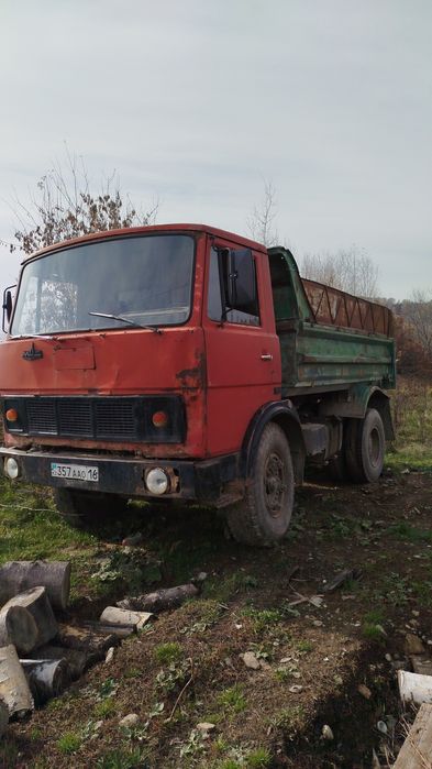 Продам МАЗ 5551 .