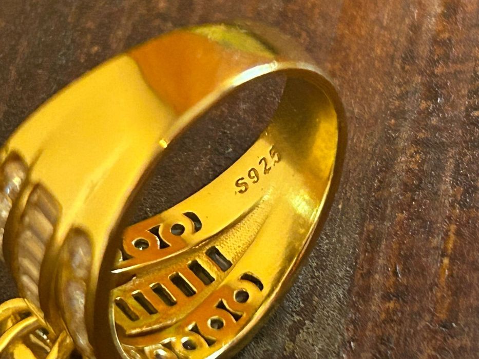 Inel de argint 925 suflat cu aur 18K – model elegant cu piatră central