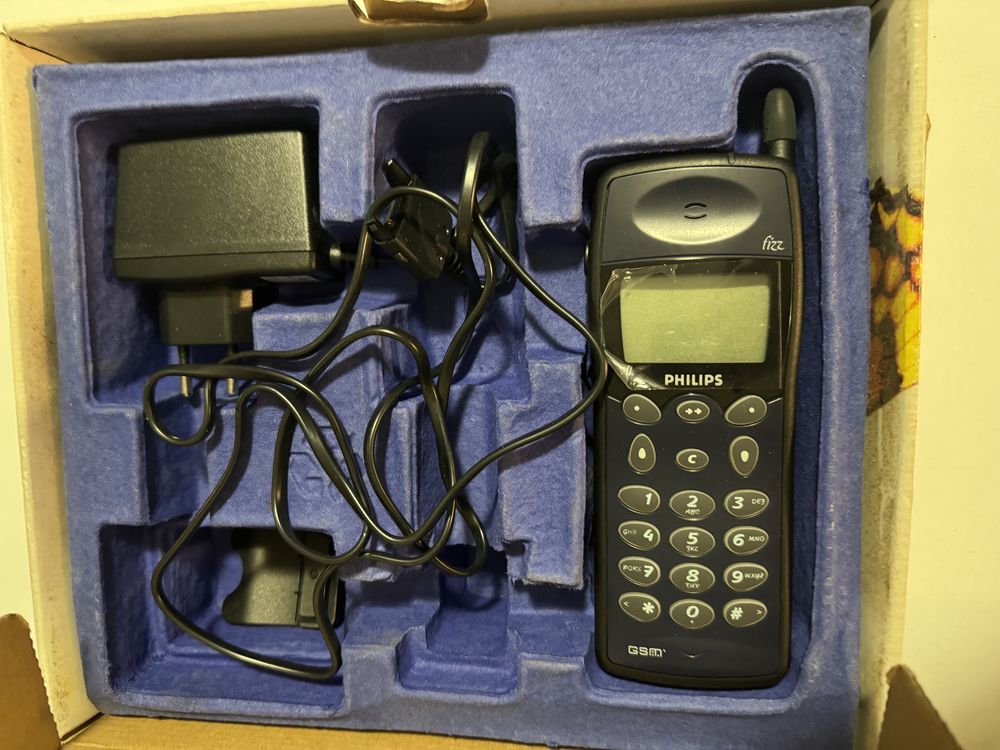 Philips Mobile Phone “FIZZ”