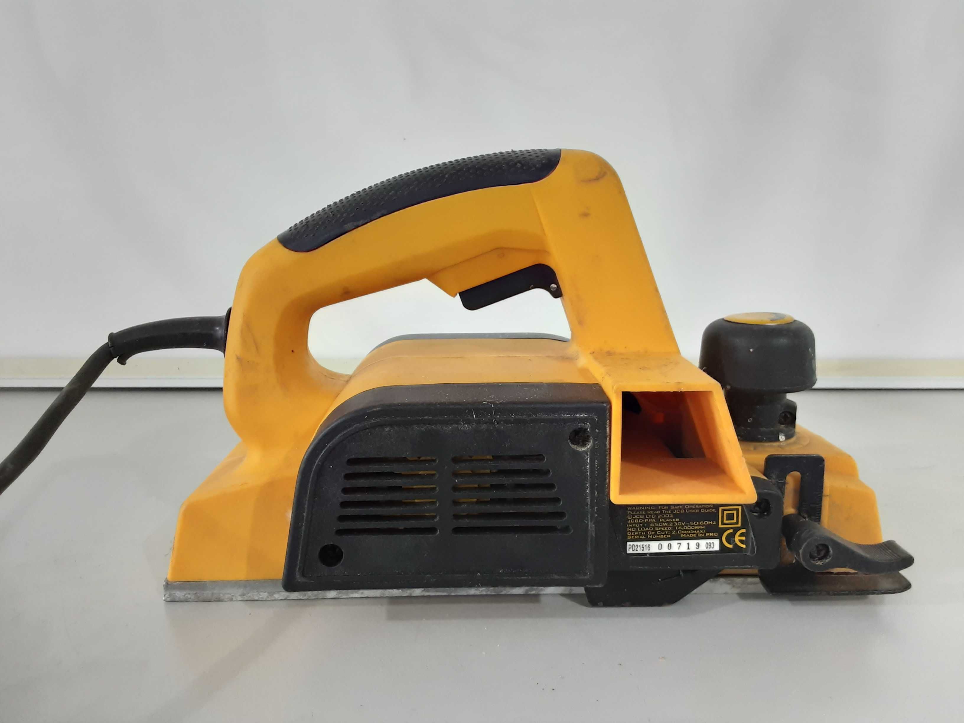 Ренде - JCB 650 W
