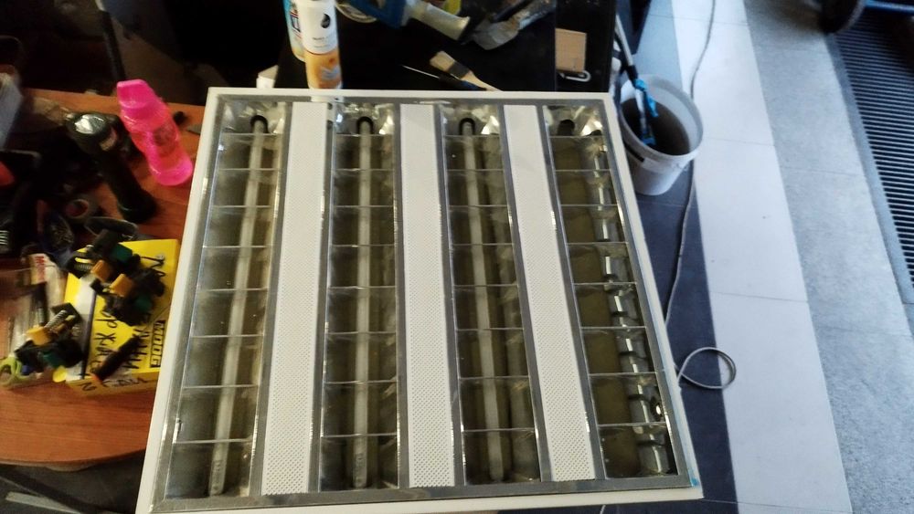 Луминисцентни осветителни - офис лампи на 60см